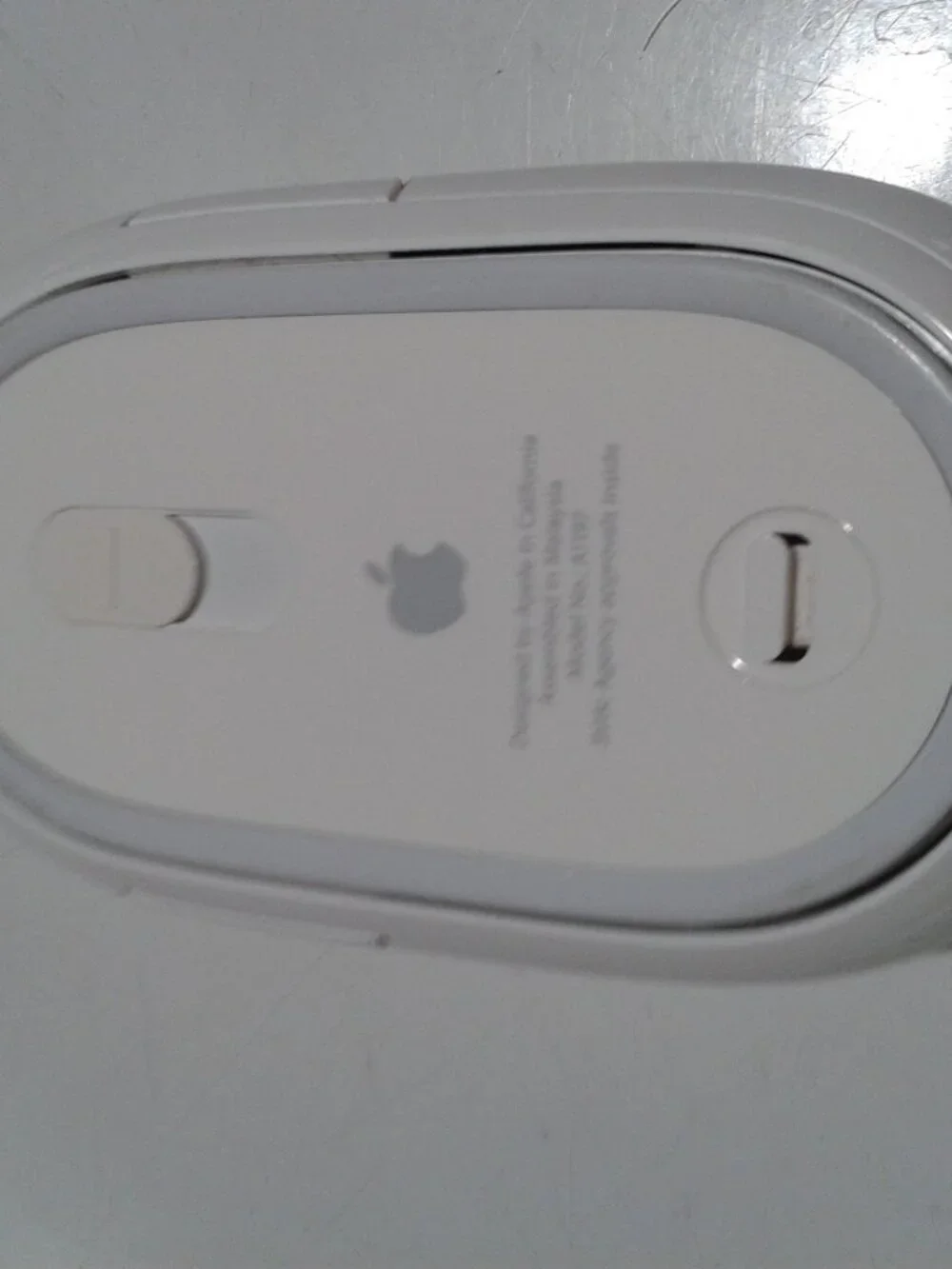 Genuine Apple A1197 Wireless Bluetooth Mighty Mouse Used Tested good
